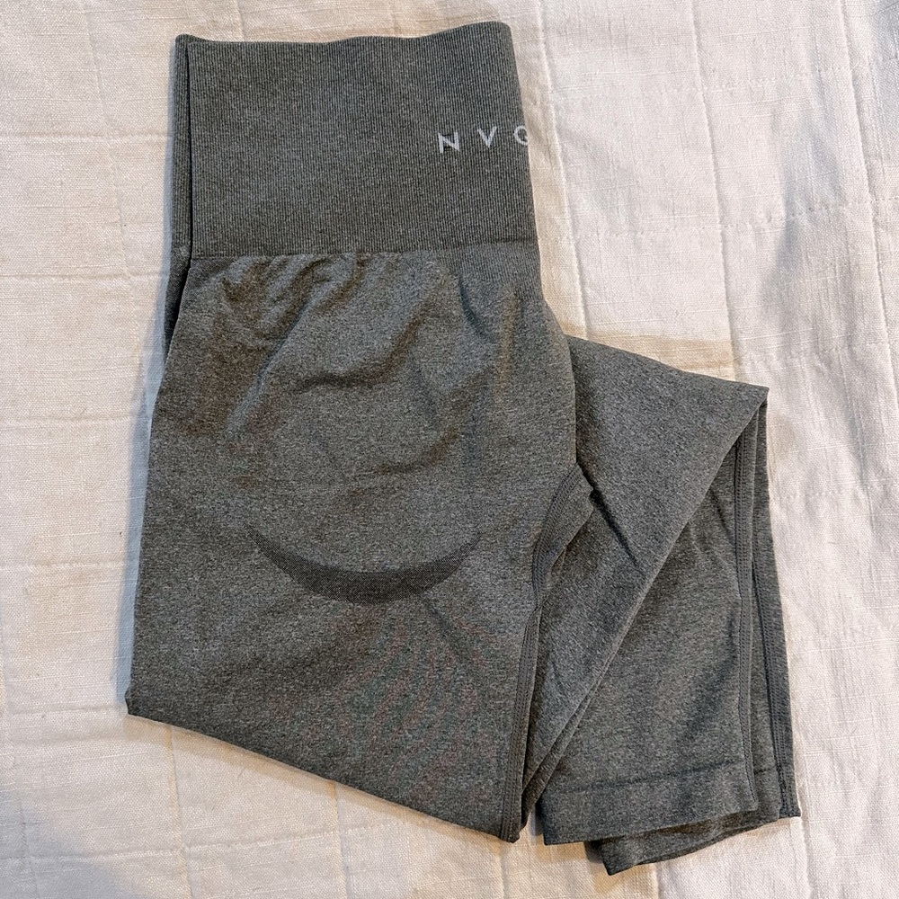 NVGTN Contour Seamless Legging - Size M